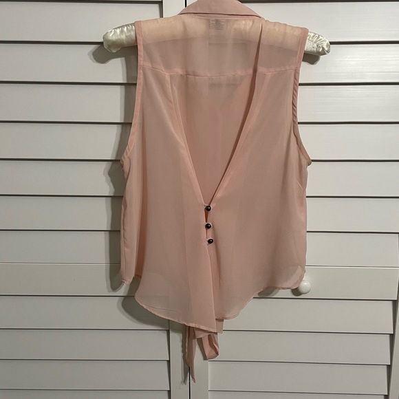 Button Up Tank - Picture 6 of 7